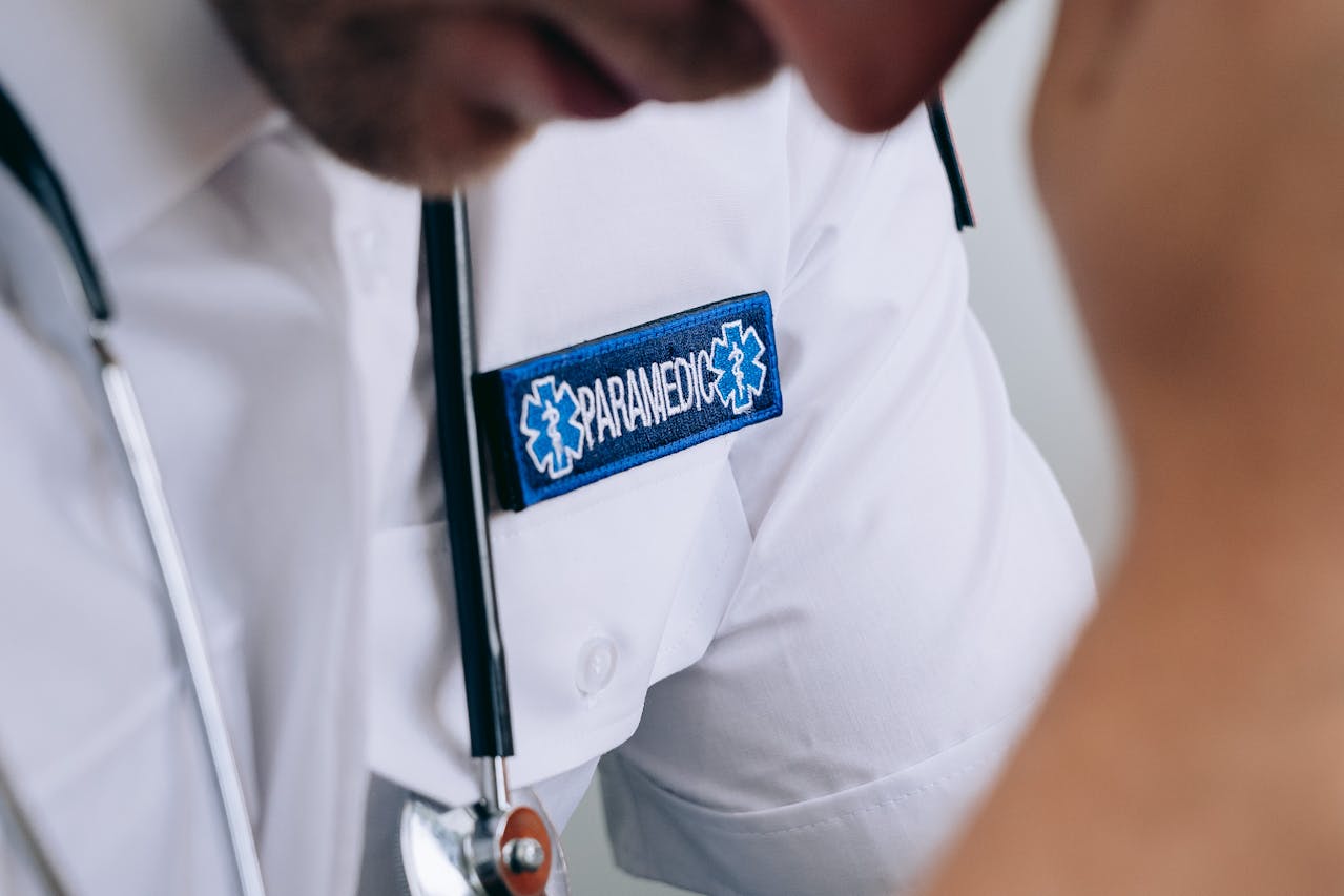 Métiers paramédicaux : guide complet des professions de santé